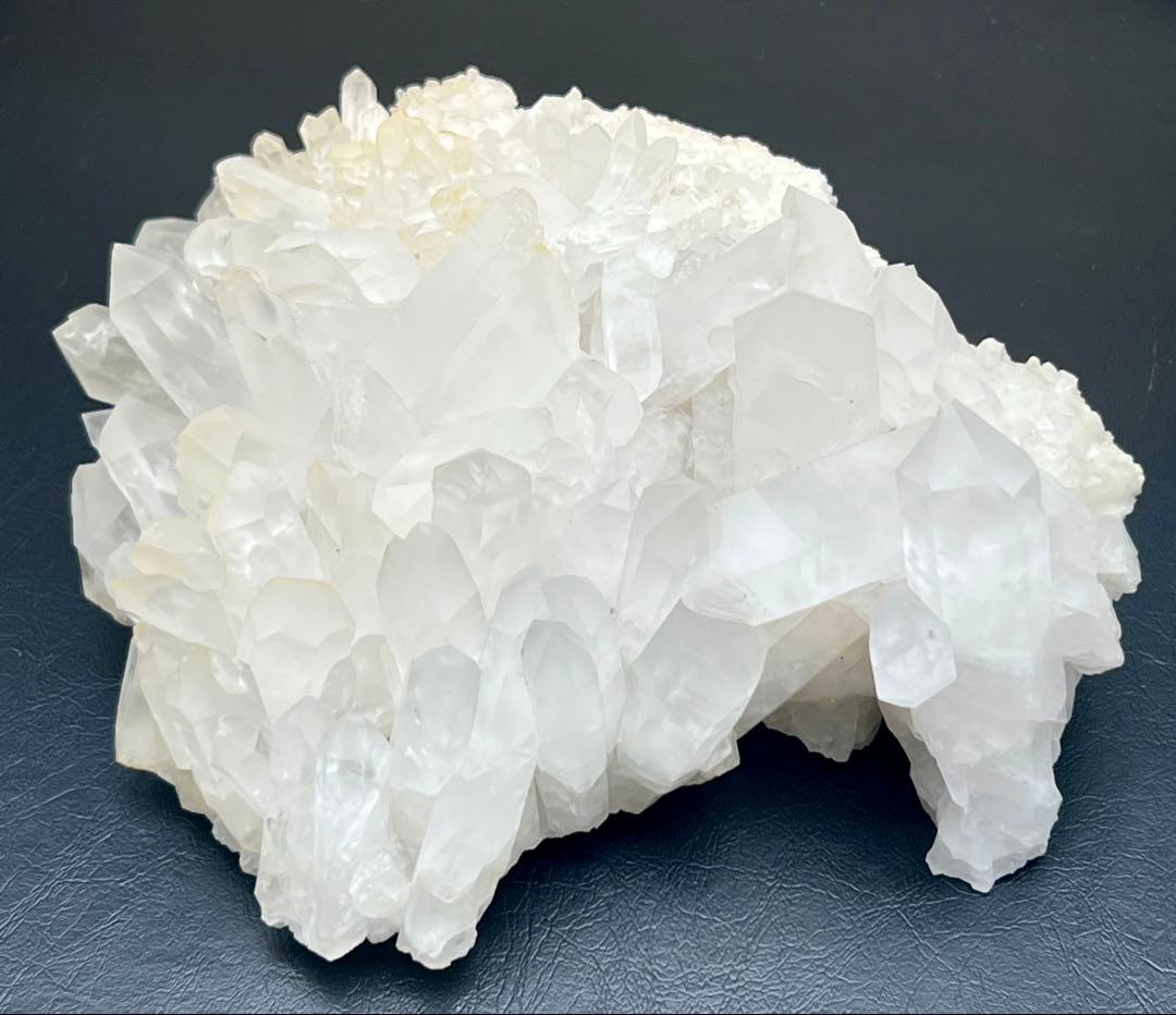 天然ヒマラヤ水晶クラスター　マニカラン産　パワーストーン　浄化　台付き