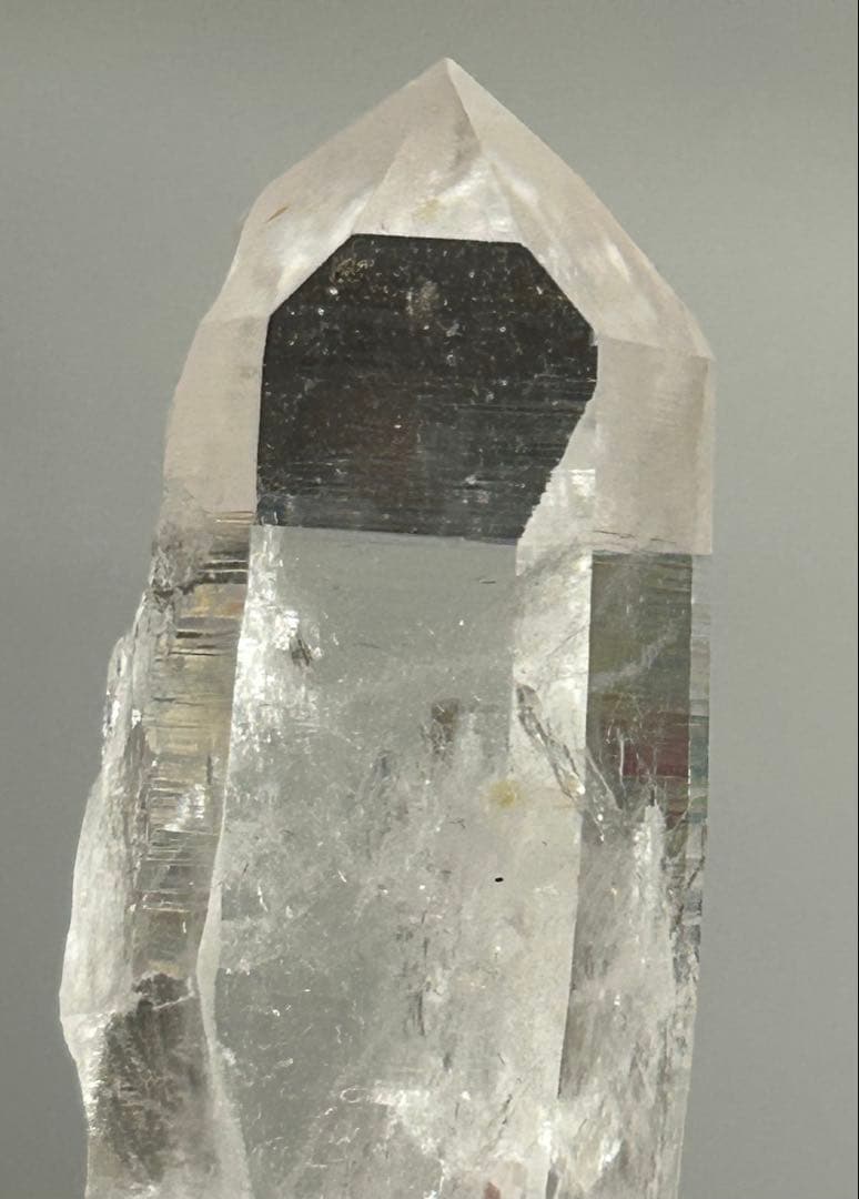 コロンビア産　レムリアンクォーツ　天然石　置物　インテリア