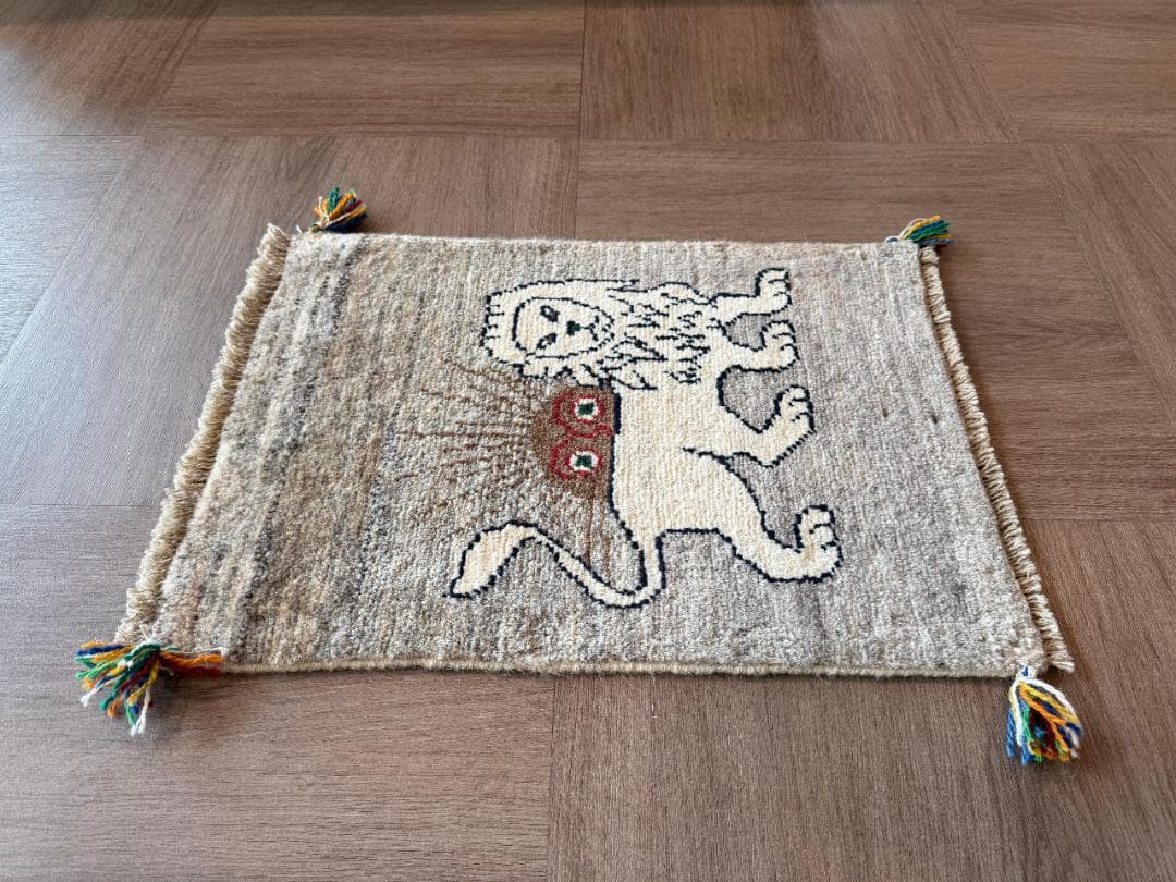 手織りペルシャギャッベ 玄関マット 44x60cm ナチュラル/ライオンと太陽