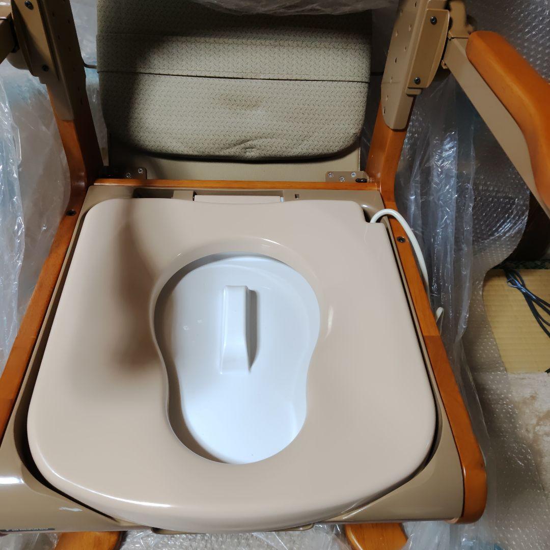 Panasonic⭐家具調トイレ　座楽アウポット肘掛け跳ね上げあたたか便座タイプ