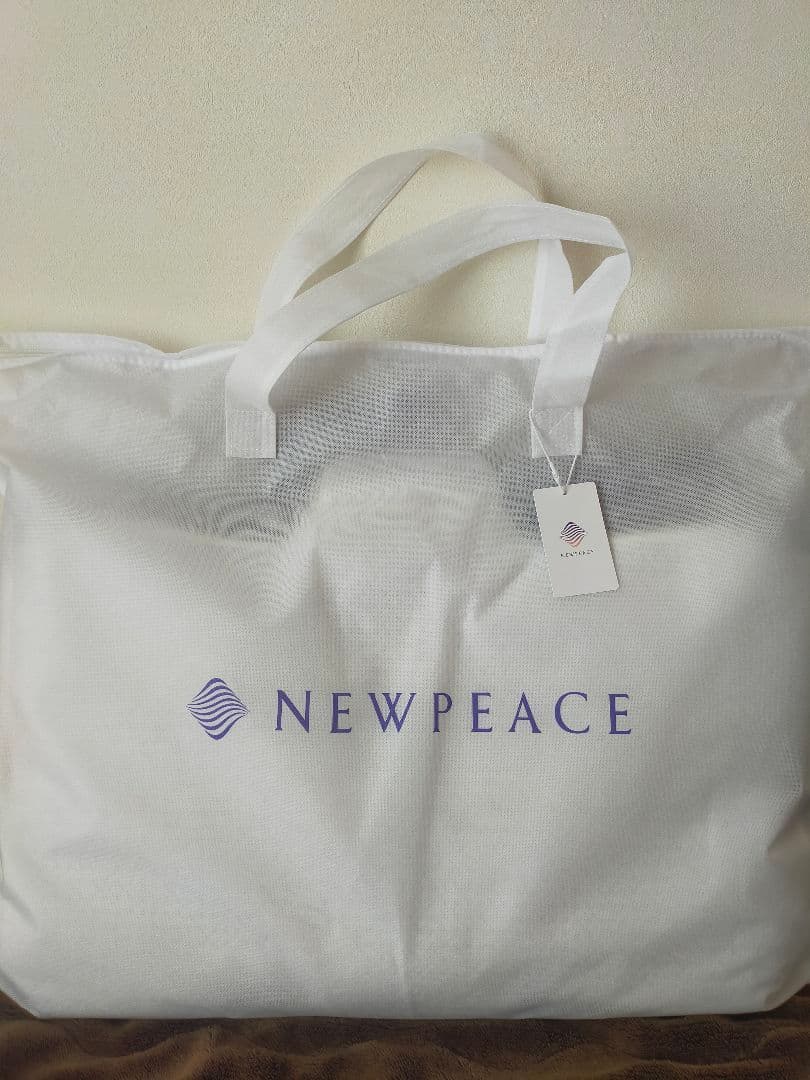 ニューピースピローリリース枕　本日限定値下！明日以降は11000円値下げ不可。