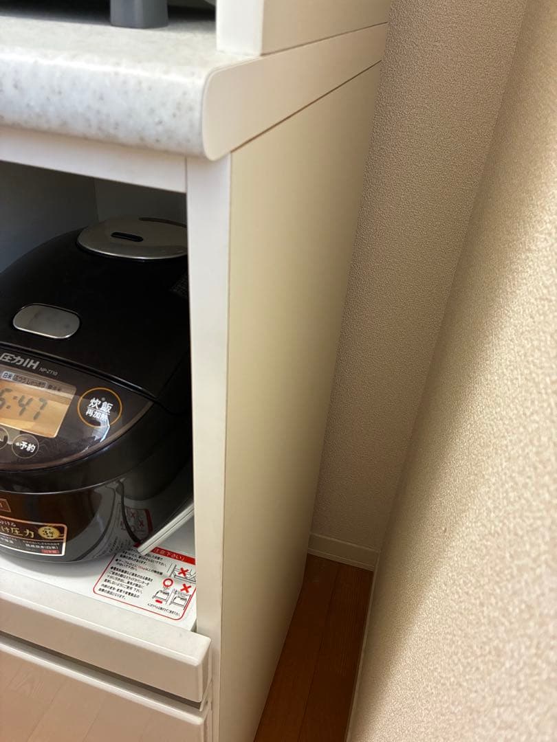 ニトリ　食器棚　アルミナ2