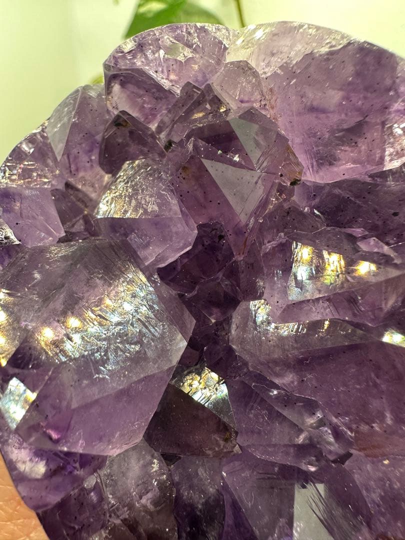 アメジストハートクラスター♡ロマネ入り♡カルサイト共生♡高級彫り台座