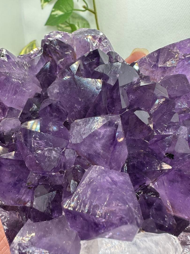 アメジストハートクラスター♡ロマネ入り♡カルサイト共生♡高級彫り台座