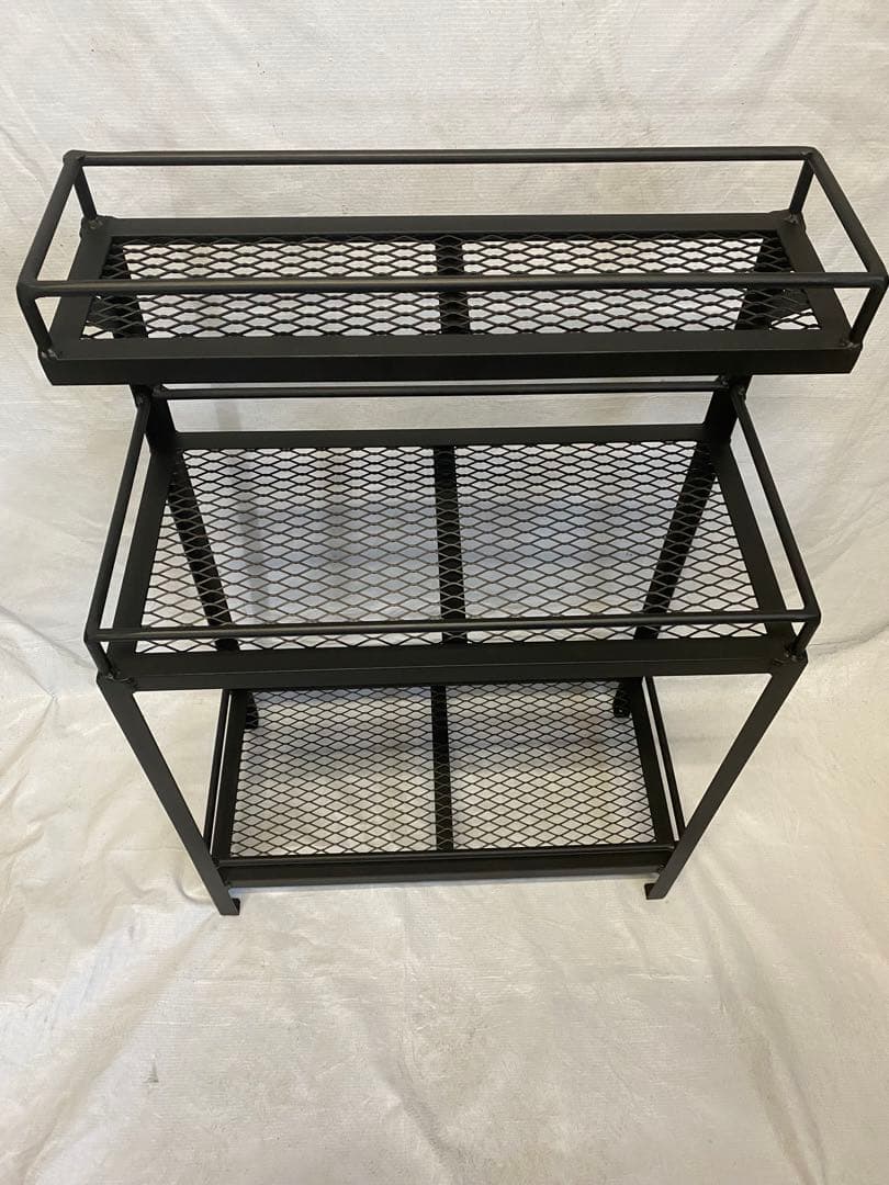 アイアンシェルフ　アイアンラック　スチールラック　植物棚　棚　多肉植物