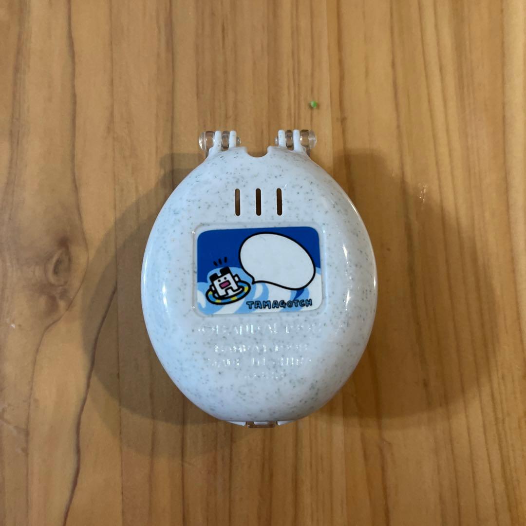 未使用品】海で発見！たまごっち スケルトン クリアカラー ケース付き