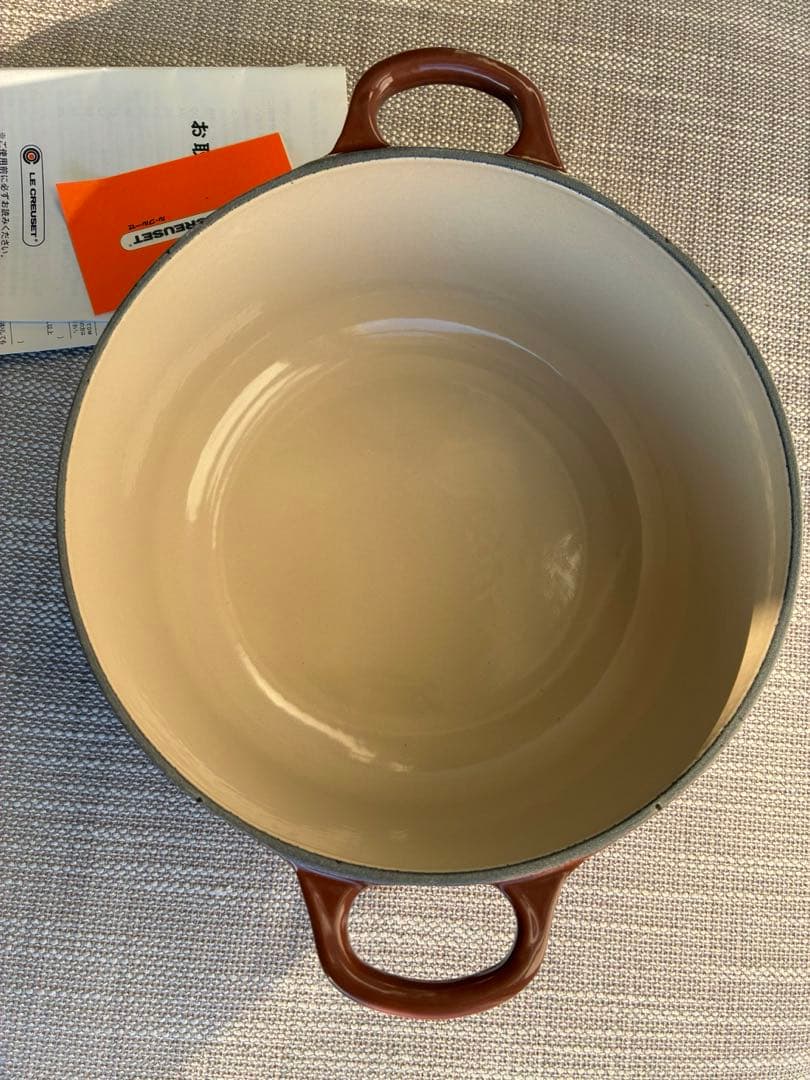 未使用品 ルクルーゼ ココットロンド 20cm チェスナッツ 小キズあり