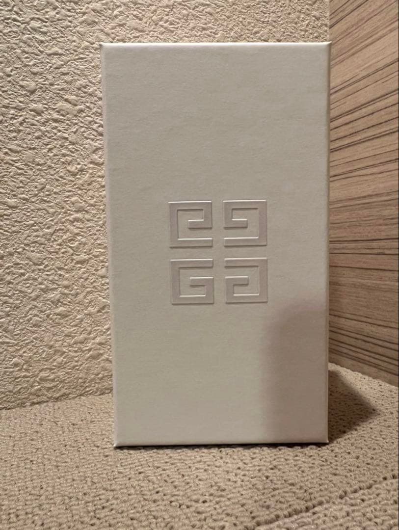 ド ジバンシイ インテンス ノクタンブル GIVENCHY