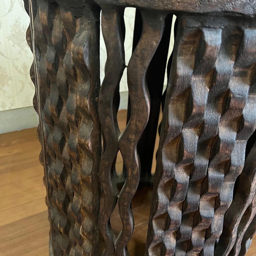 【アンティーク】① アジアン家具 木製 彫刻 木彫り サイドテーブル 古家具