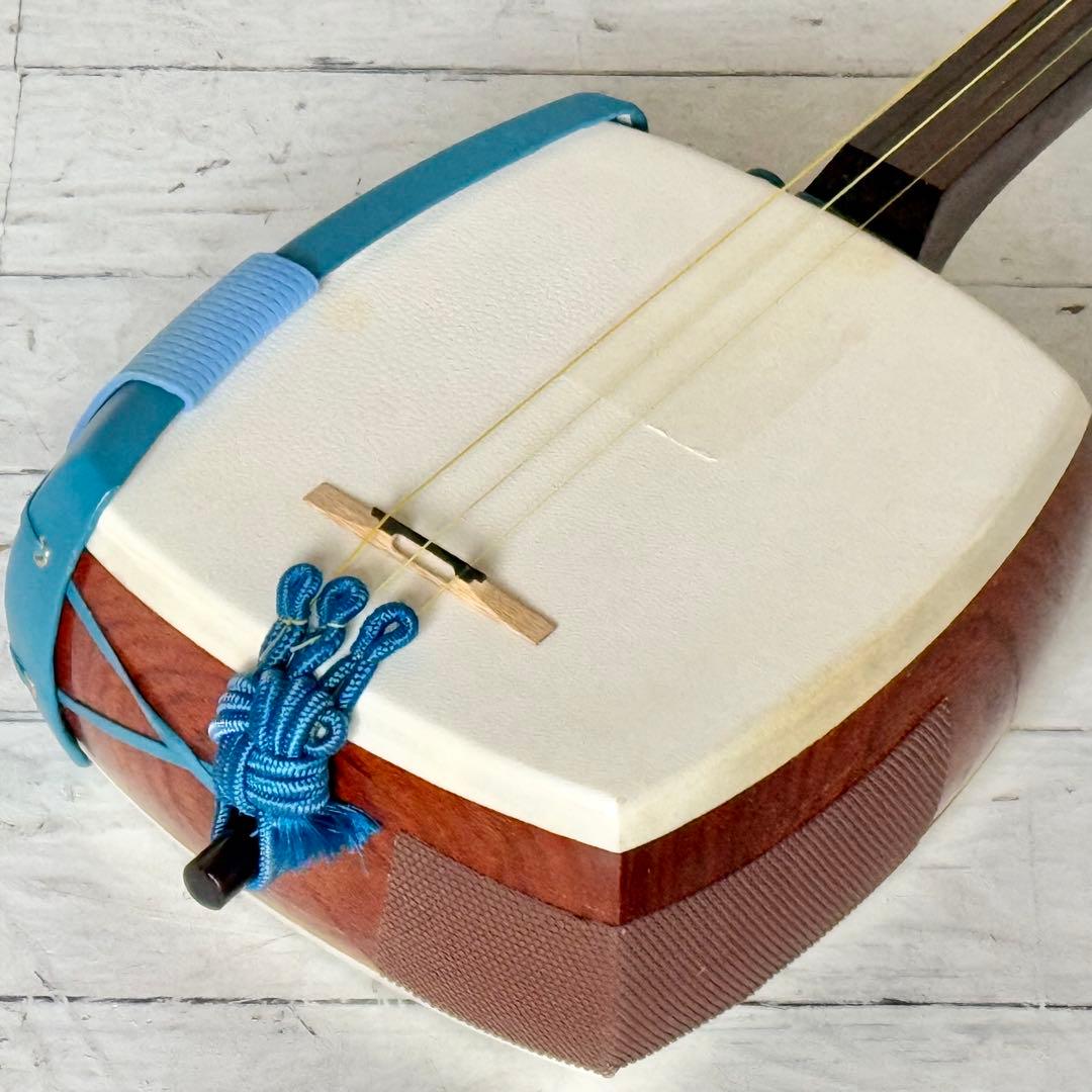 中棹三本継 高級三味線 東さわり・鼈甲撥・ハードケース付き