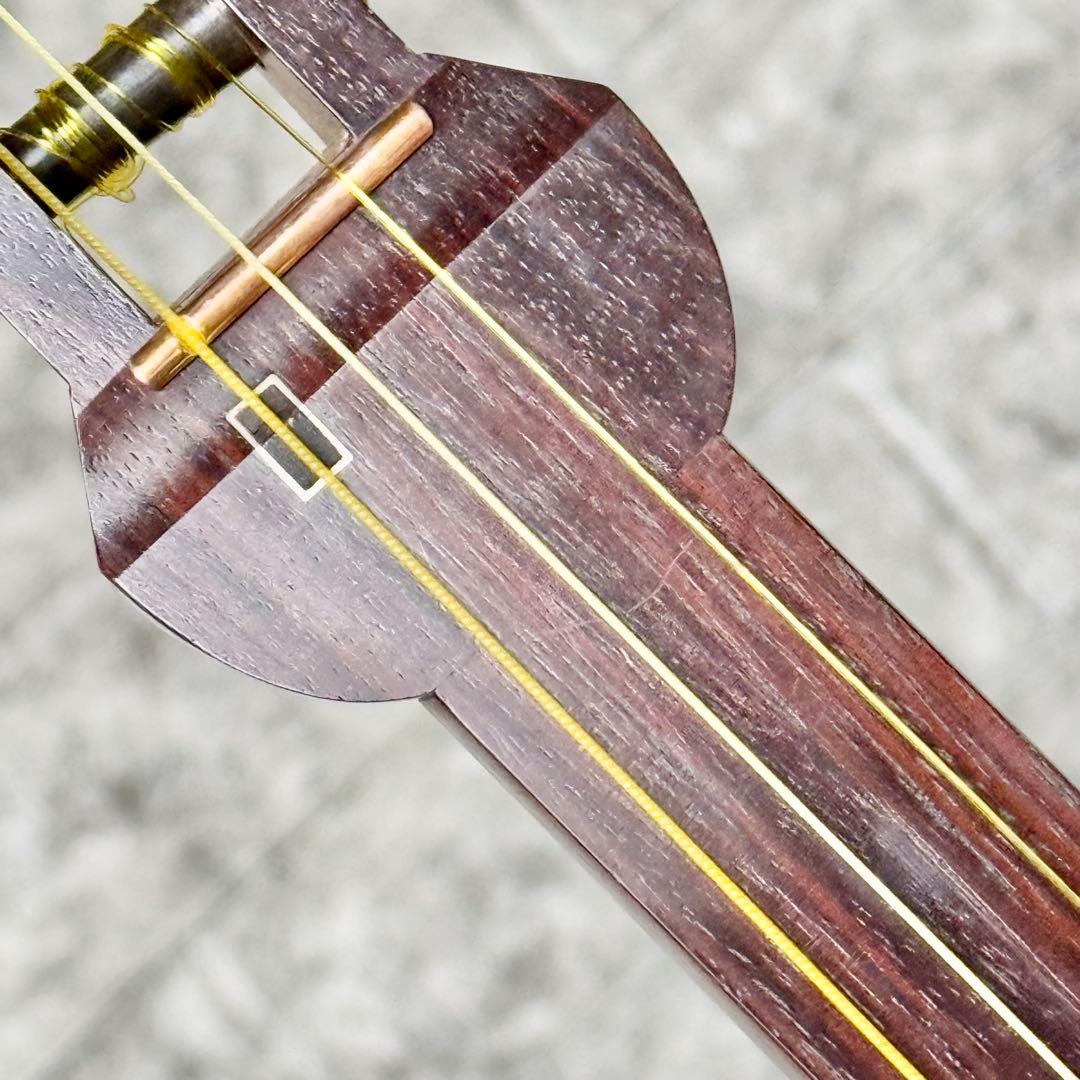中棹三本継 高級三味線 東さわり・鼈甲撥・ハードケース付き
