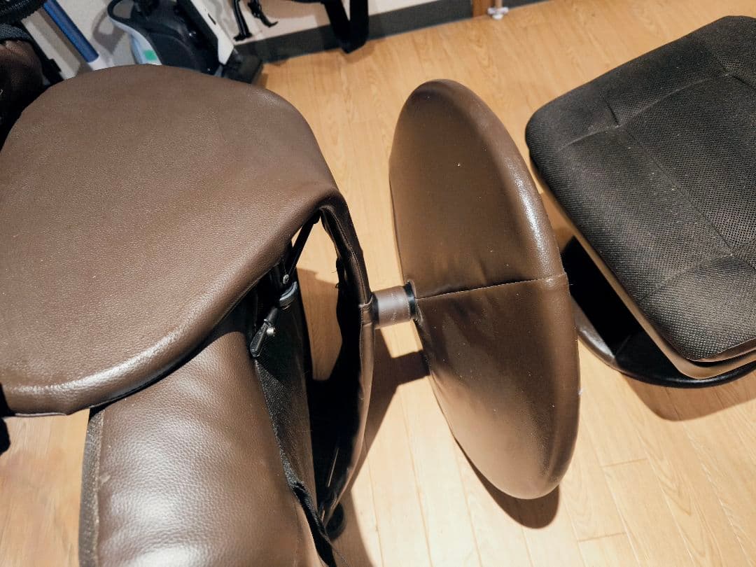 ニトリ パーソナルチェア Dメッシュ ブラウン オットマン別出品