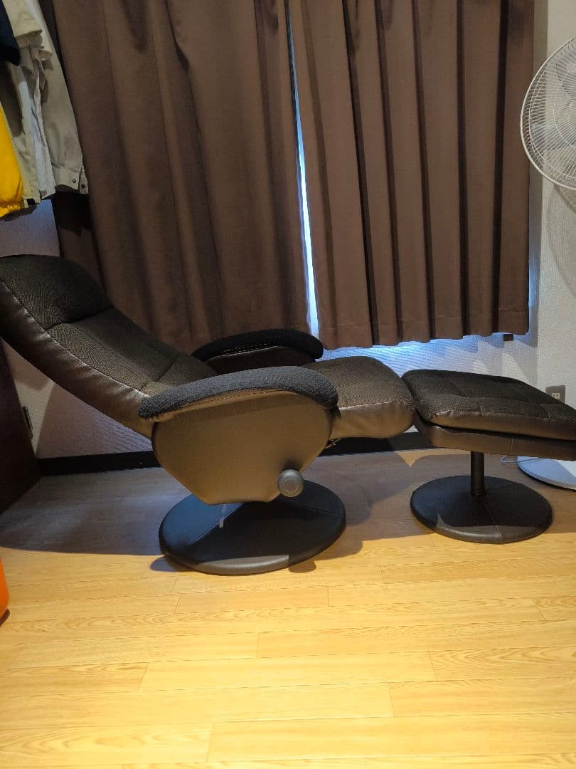 ニトリ パーソナルチェア Dメッシュ ブラウン オットマン別出品