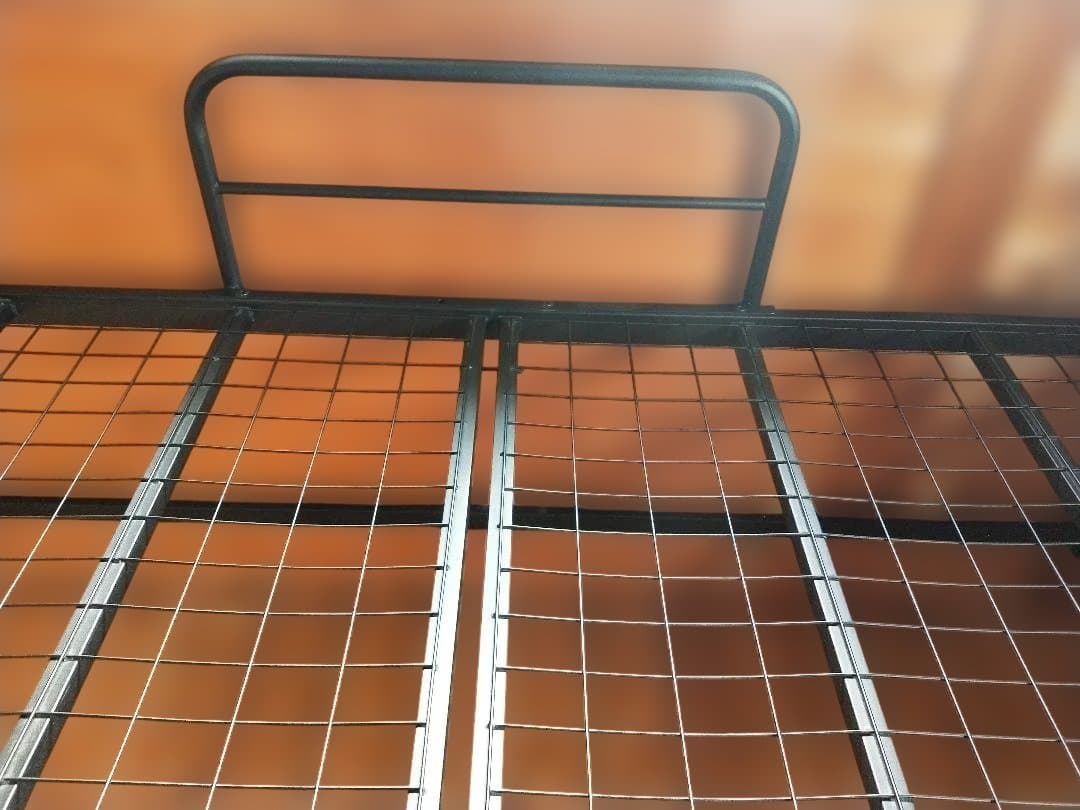 天然木脚ジョイントベッド ミドル ブラック×ブラウン 組み立て式　収納可能