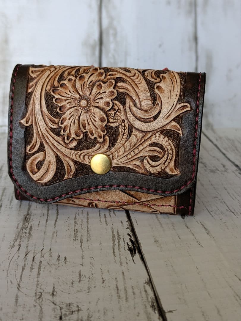 レザーケース　レザーカービングケース　ケース　小銭入れ