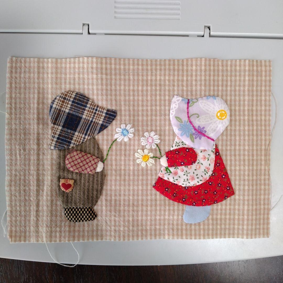 ハンドメイドパッチワークキルトトップ スーちゃんとビリーくん - メルカリ