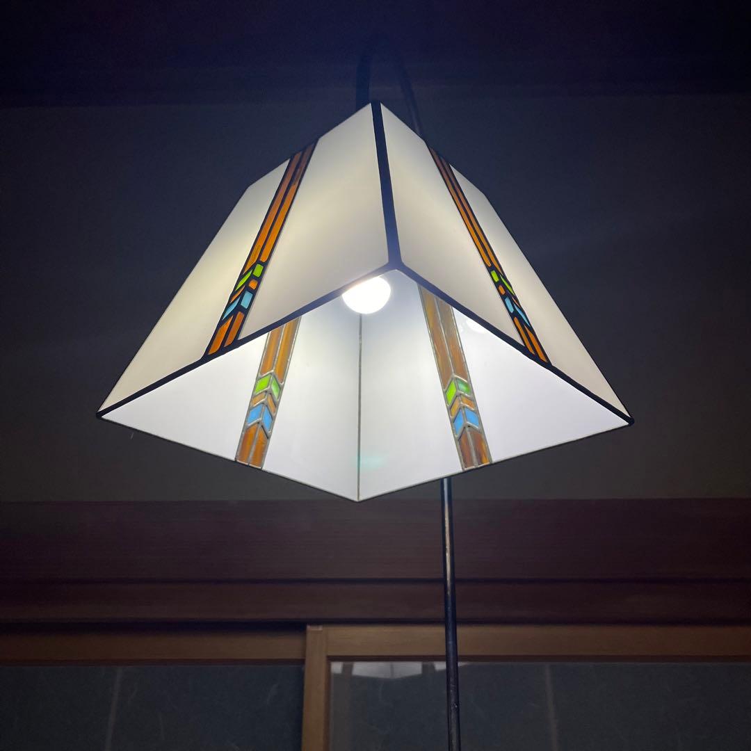 アンティーク　ステンドグラスライト　スタンドライト