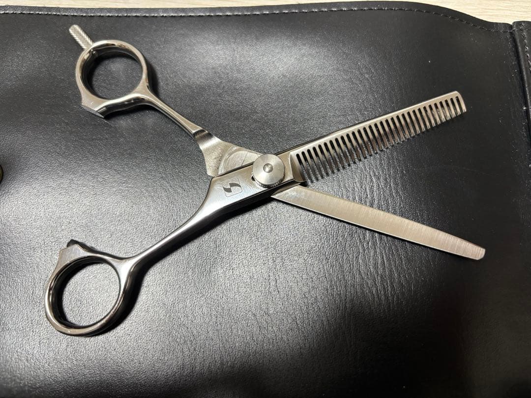 美容師用シザー＋ セニング ＋コーム+ケース