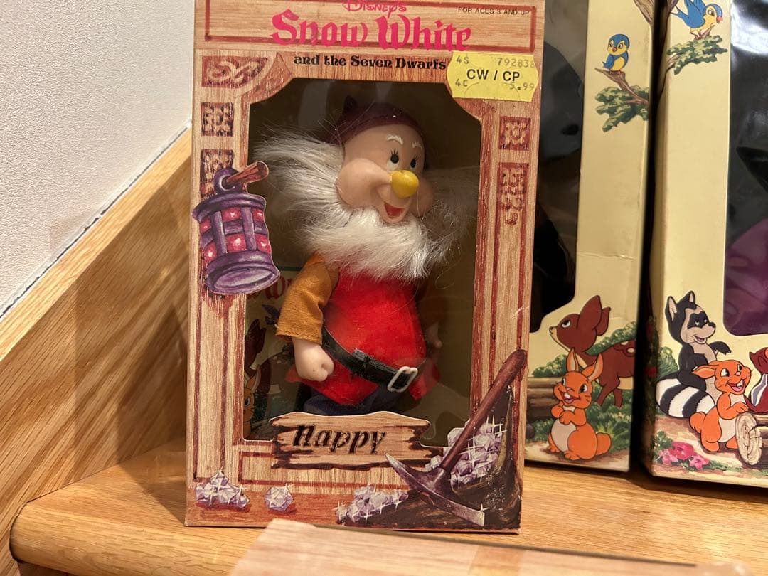 ディズニー フィギュア 白雪姫 7人の小人 王子様 継母 魔女 新品 ドール