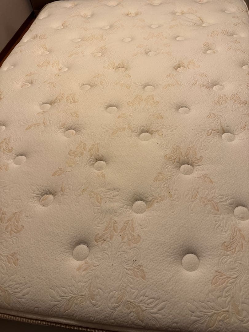 J*☆様 終了予定粗大ゴミ回収前に‼️ シモンズ　ダブルサイズ ベッド