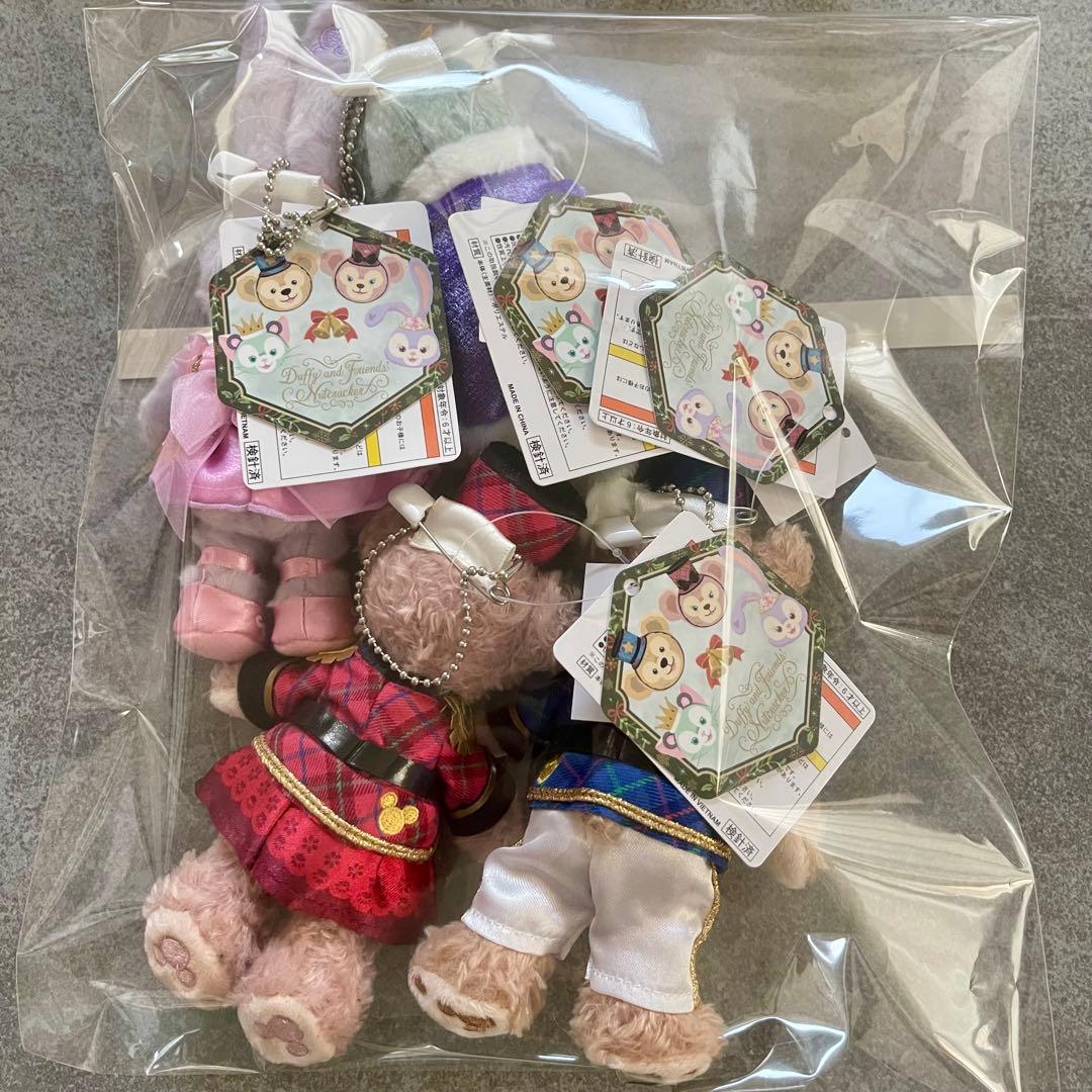 ダッフィー　ぬいぐるみバッジ