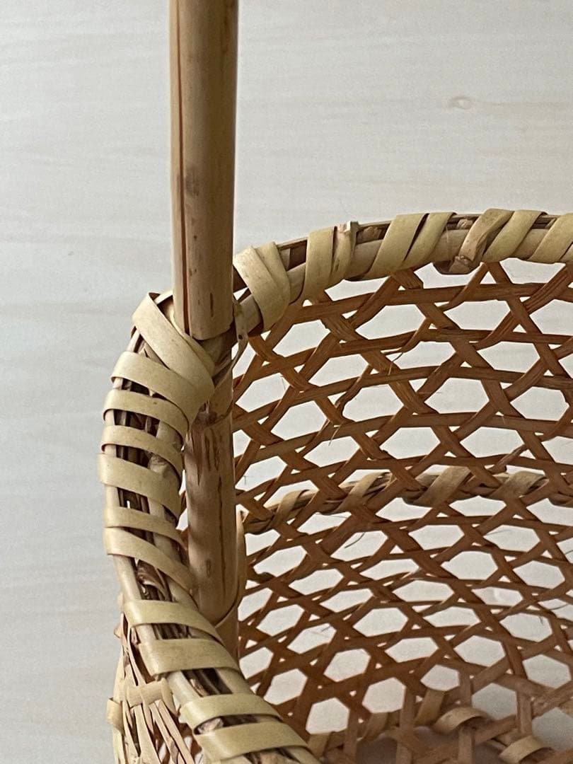 根曲竹　チシマザサ　竹かご　籠　日本の手仕事　工芸品