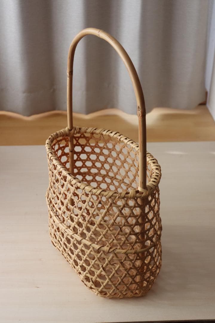 根曲竹　チシマザサ　竹かご　籠　日本の手仕事　工芸品