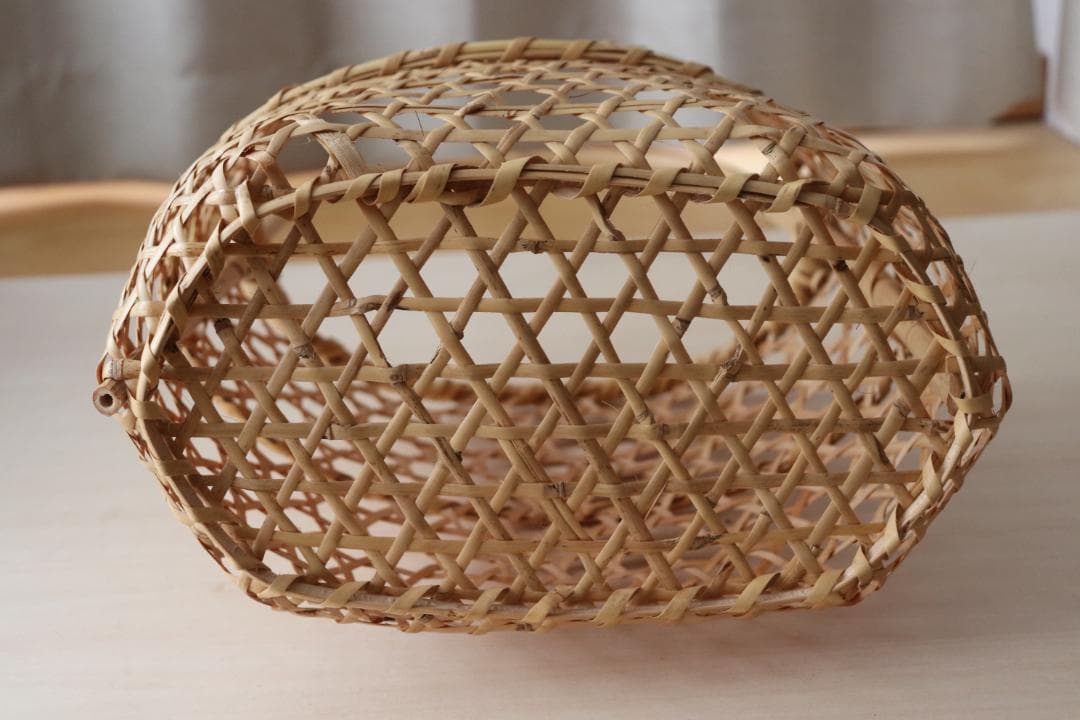 根曲竹　チシマザサ　竹かご　籠　日本の手仕事　工芸品