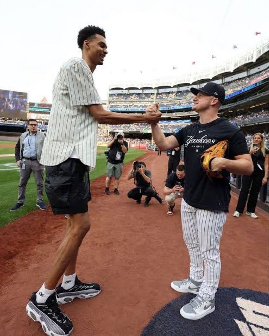 ウェンバンヤマ レリックカード ドラフト前日 ヤンキース始球式 直筆