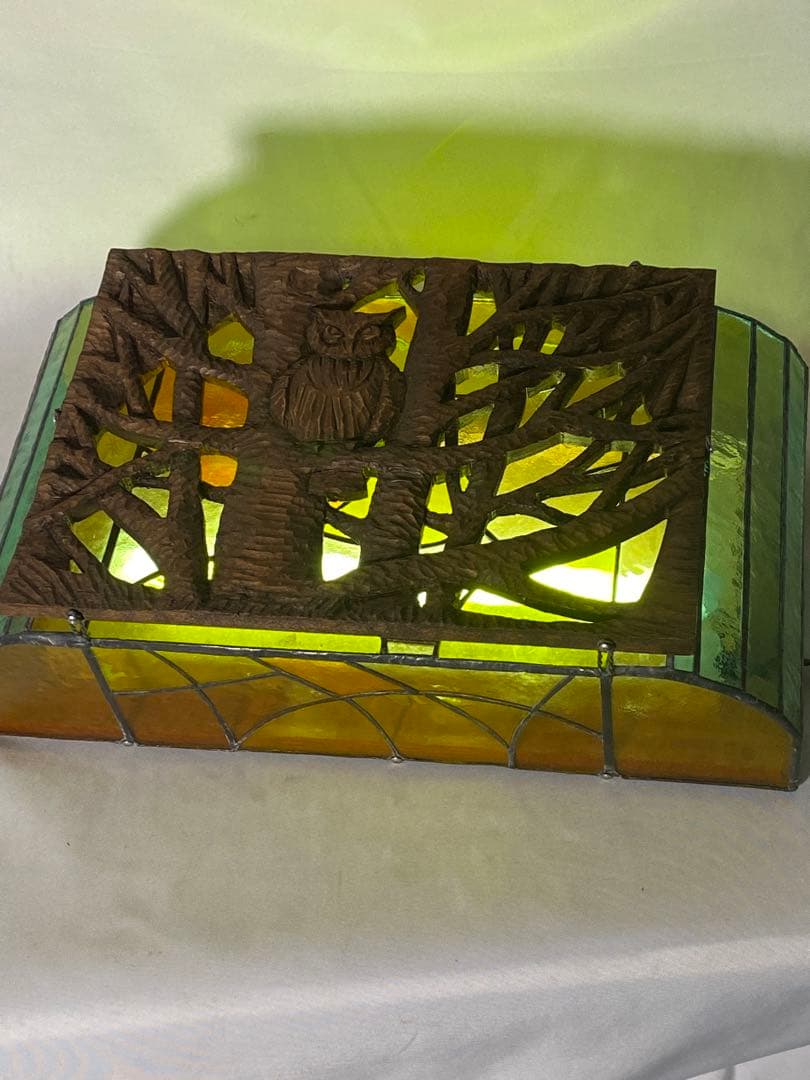 1065❣️フクロウ　木製レリーフ　ステンドグラス　ライト
