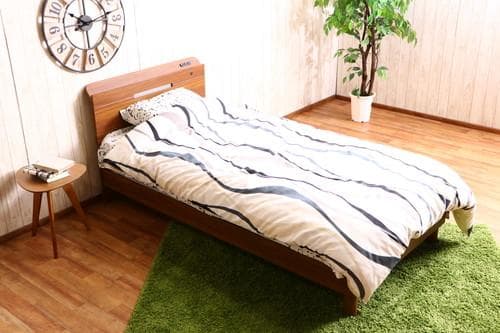【新品・送料無料】木製ベッド　宮・ＬＥＤライト付