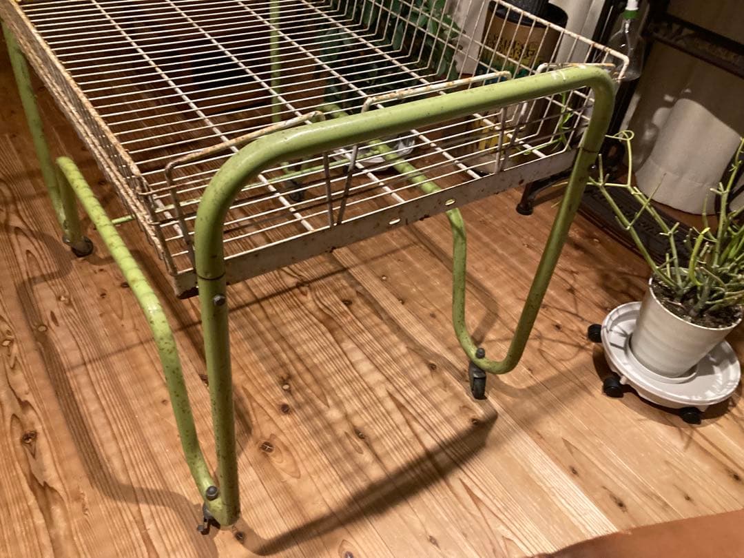 昭和レトロ　ワイヤーワゴン　キャスター付　店舗什器　シャビージャンクガーデン④