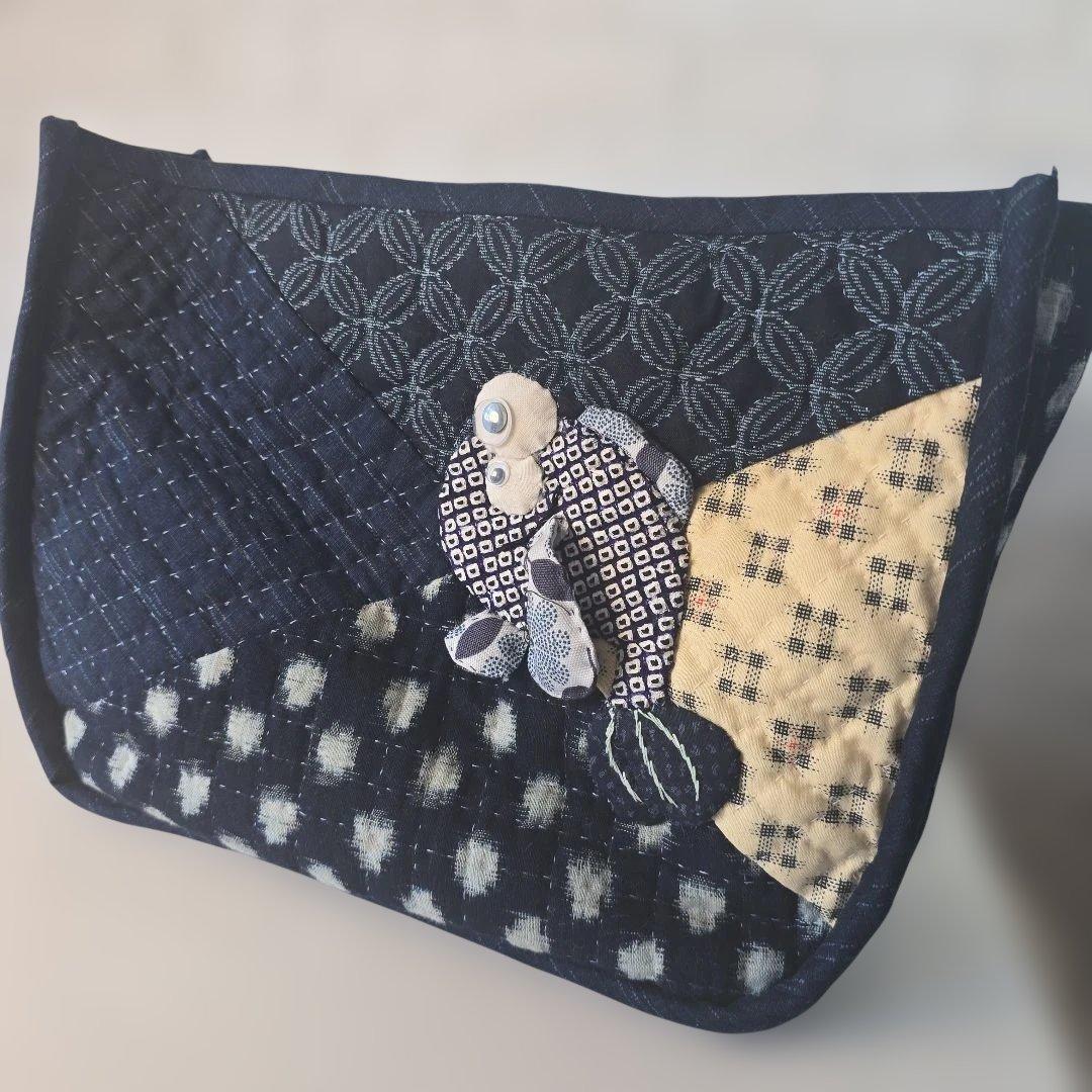 金魚刺繍のネイビーキルティング刺子ハンドメイドバッグ