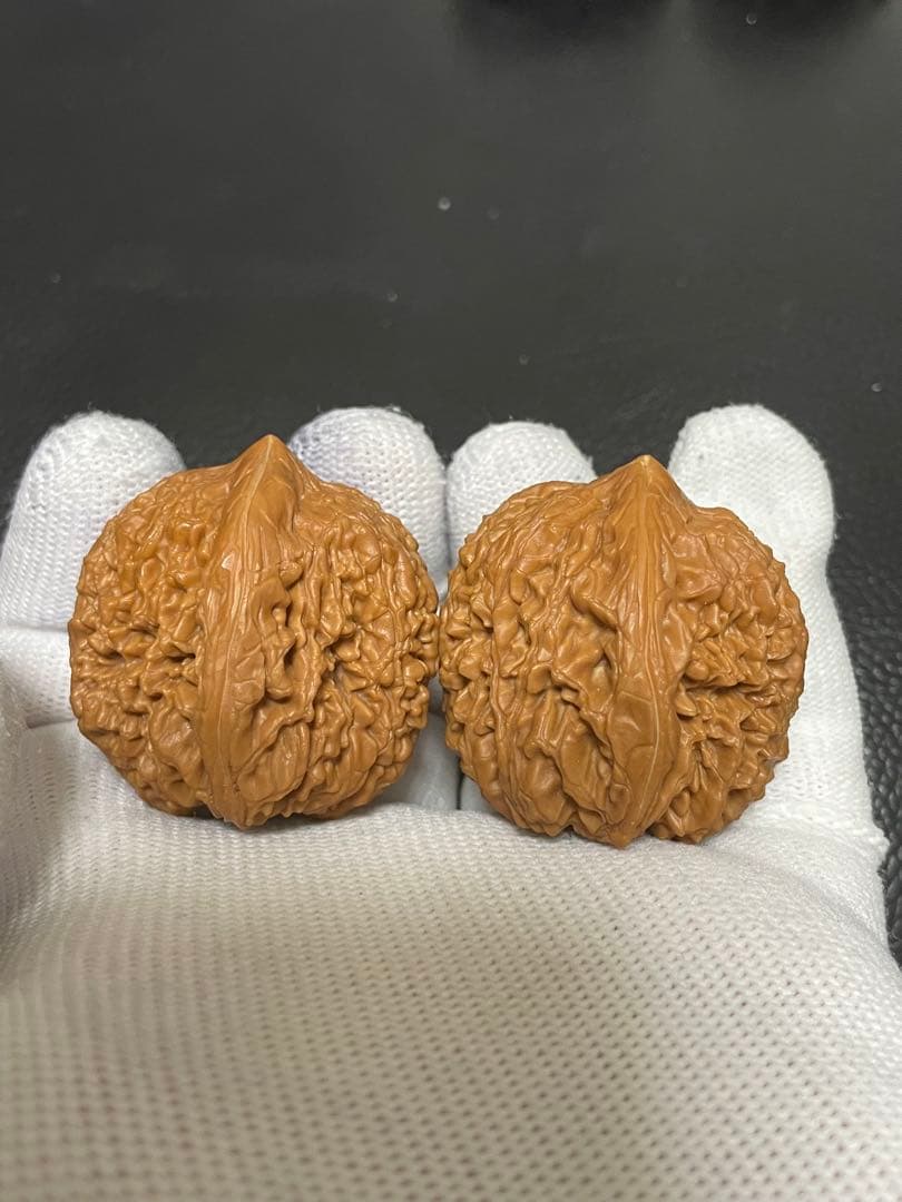 No.537 ❤️遊ぶクルミ 文玩核桃 高級小衆 精配宝瓶狮子头 - メルカリ