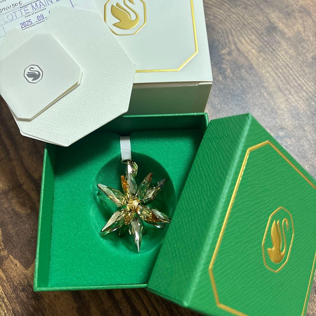 新品★スワロフスキー 2025 クリスマス　3D オーナメント