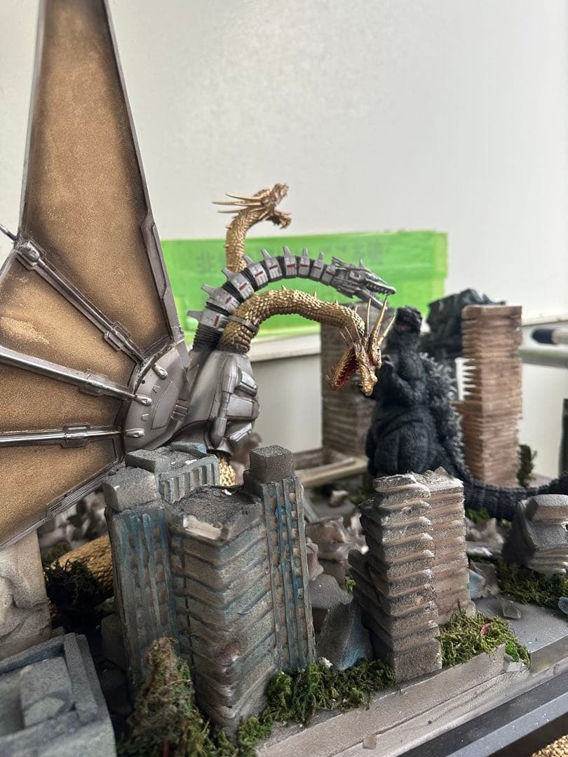 ゴジラvsメカキングギドラ新宿副都心決戦レジンキット・ジオラマ完成品