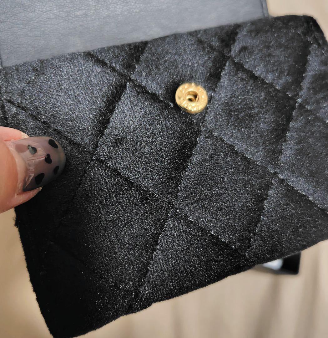 ♡CHANEL♡ ブラック キルティング 二つ折り財布✨美品✨