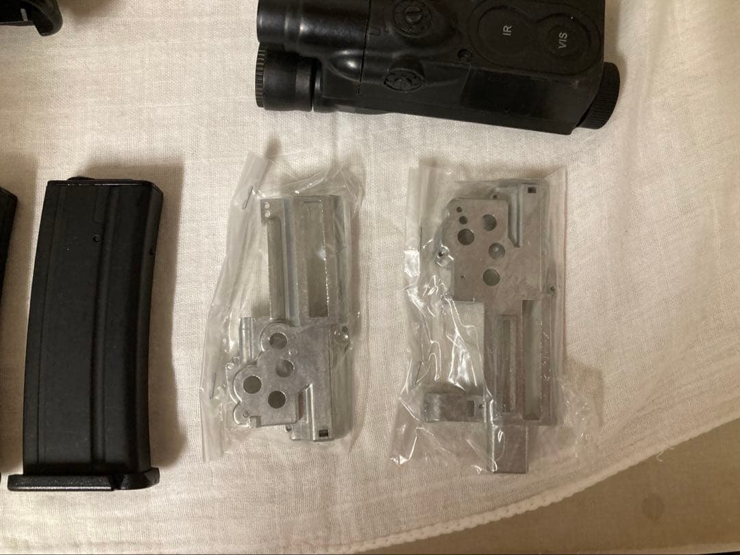 (上級者向け) 法定初速 東京マルイ 電動MP7 分解途中　トイガン