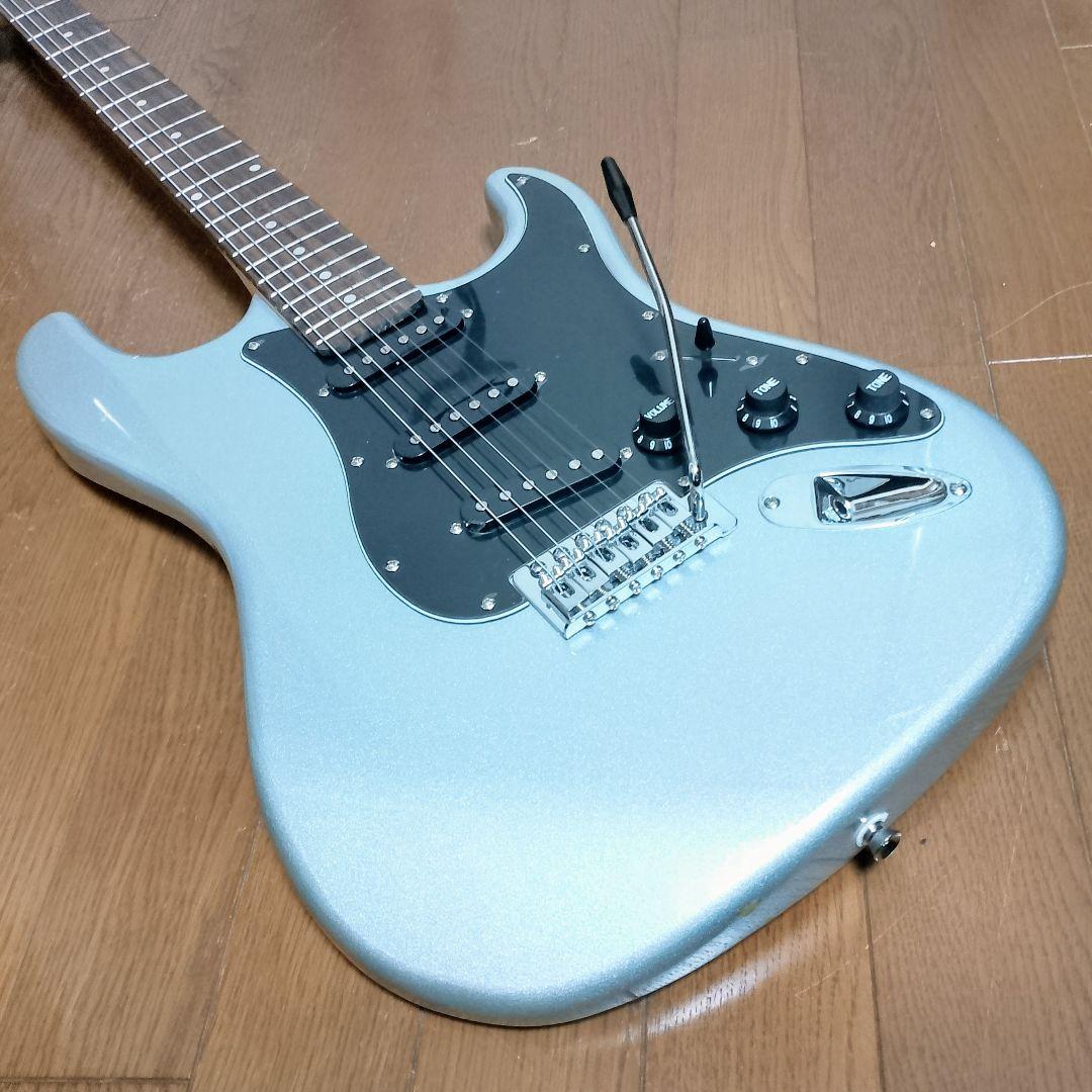 Mavis ストラトキャスタータイプ エレキギター メタリックシルバー