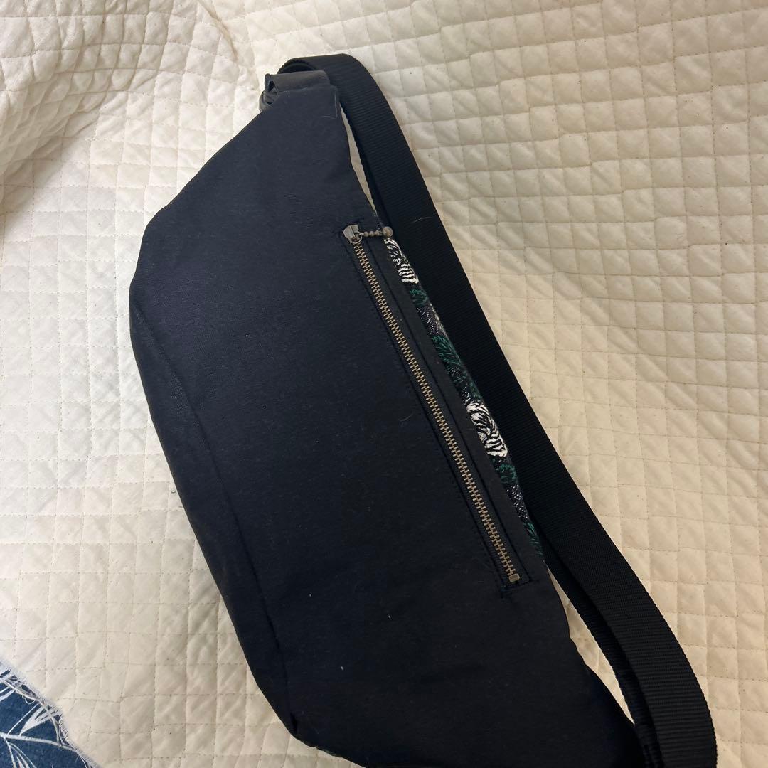 ミナペルホネン 2wayボディバッグ rosyネイビー ハンドメイド - メルカリ