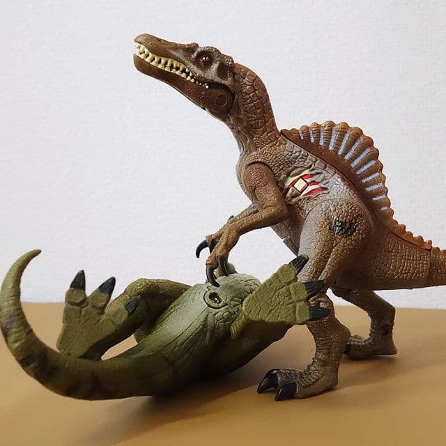 ジュラシックパーク Tレックスvsスピノサウルスセット ワールド - メルカリ