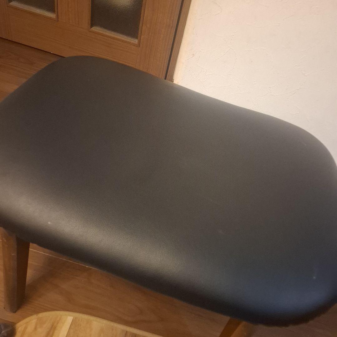 ニトリ　リラックスシリーズ　ダイニングスツール②