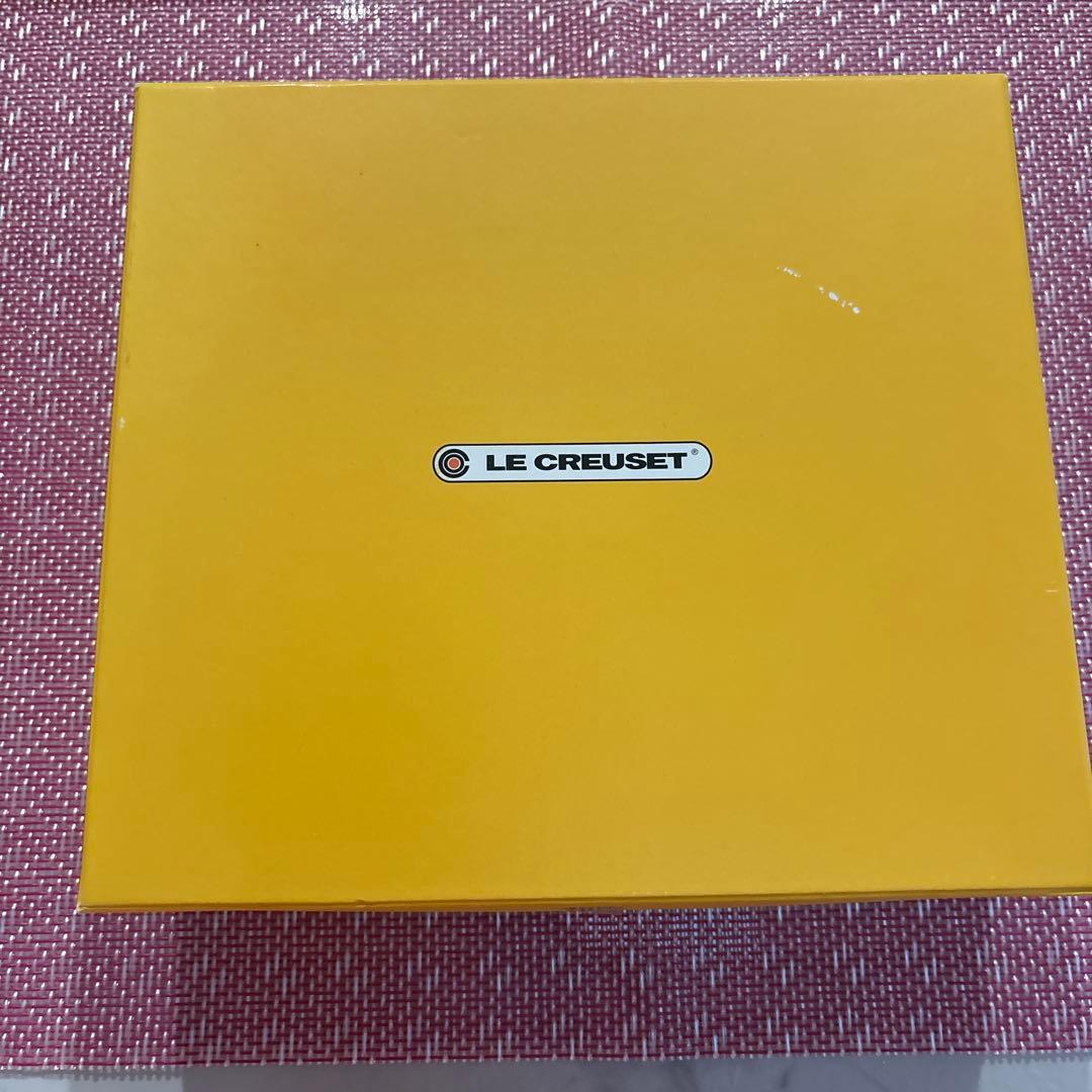 ルクルーゼ ラムカンスタンド チェリーレッド