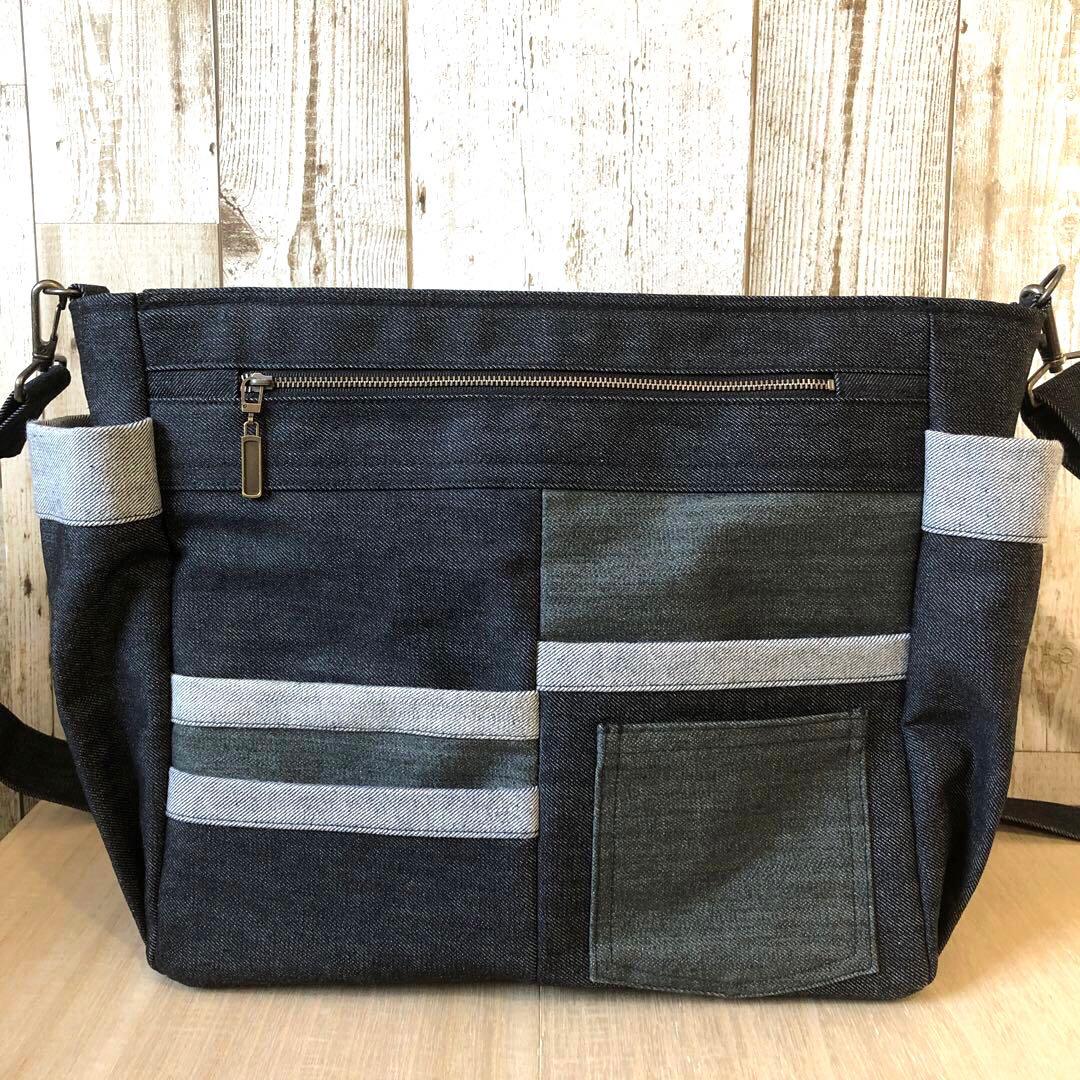 タバサ　ショルダーバッグ　ブラック×グリーン　A4サイズ