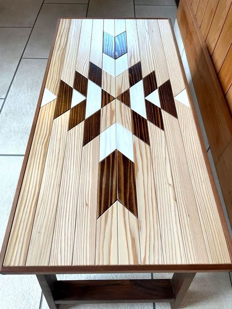 木製オルテガ柄テーブル　折りたたみ式