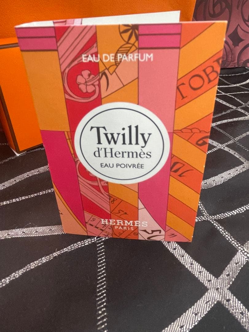 エルメスEau de rhubarbe éclatée ボディソープ 300ml