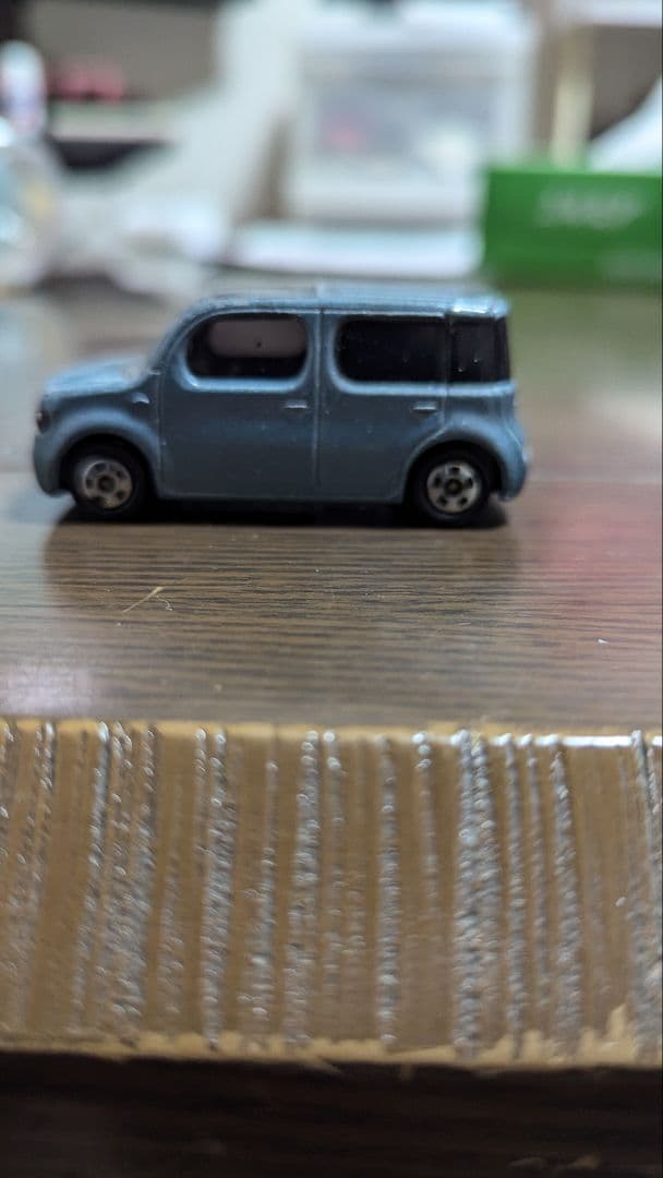 トミカ 日産 キューブ「カラーサンプル」アッシュブルー色 - メルカリ