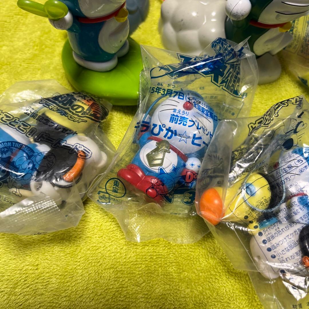 新品レトロストラップ【ドラえもん映画前売り限定ストラップおもちゃ