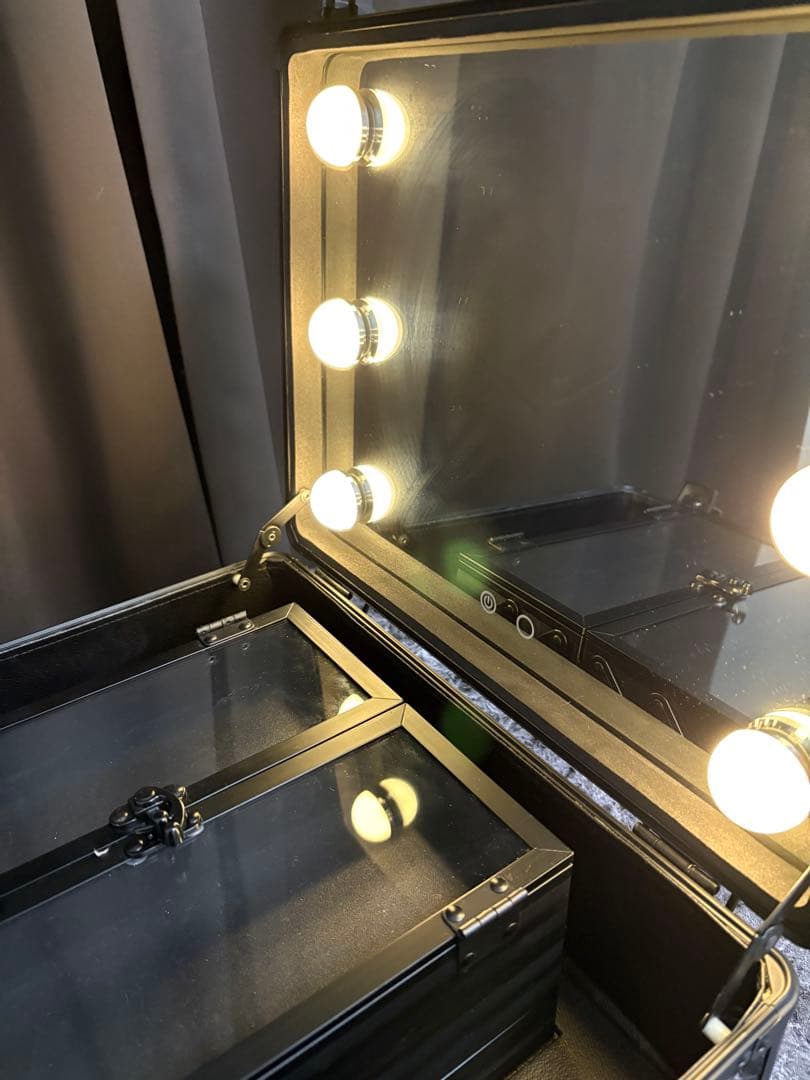 LEDライト付きメイクボックス ブラック