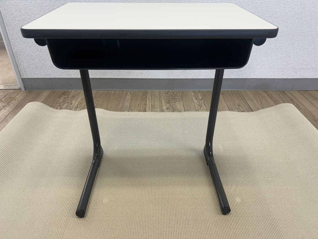 学習机《小学、中学、高校》事務用机、机のみ❶